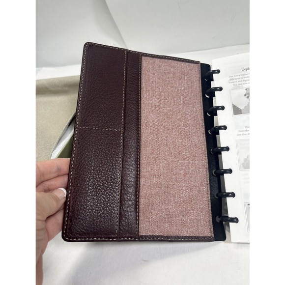 Levenger Circa Cordova Leather Foldover Notebook Junior Size New In Box - Picture 11 of 16